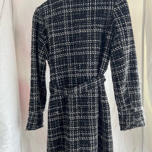 Women’s Small Fall/Winter coat. - Picture 3 of 4